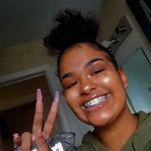 Meet your Posher, Natalia